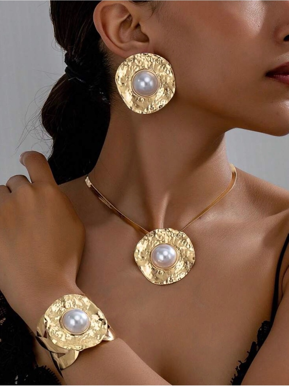 Baroque Pearl Hammered Gold Jewelry Set